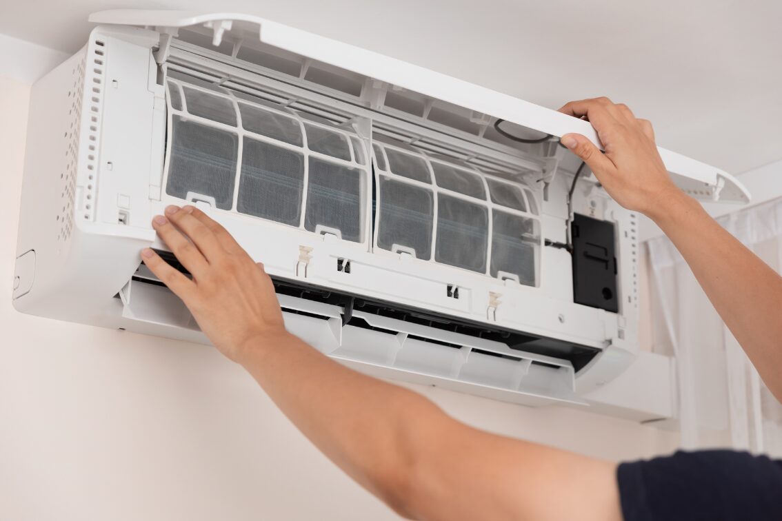 How do air conditioners work